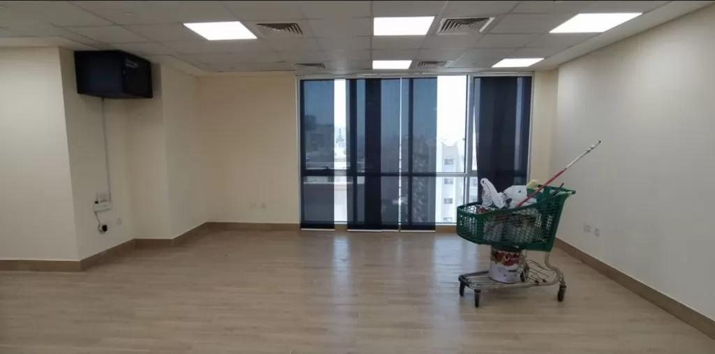 تجاری املاک آماده U/F دفتر  برای اجاره که در السد , دوحه #14960 - 4  image 